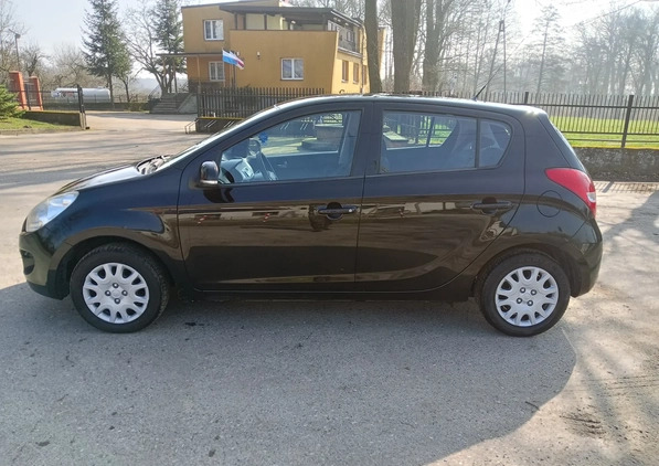 Hyundai i20 cena 14700 przebieg: 154640, rok produkcji 2012 z Gostynin małe 211